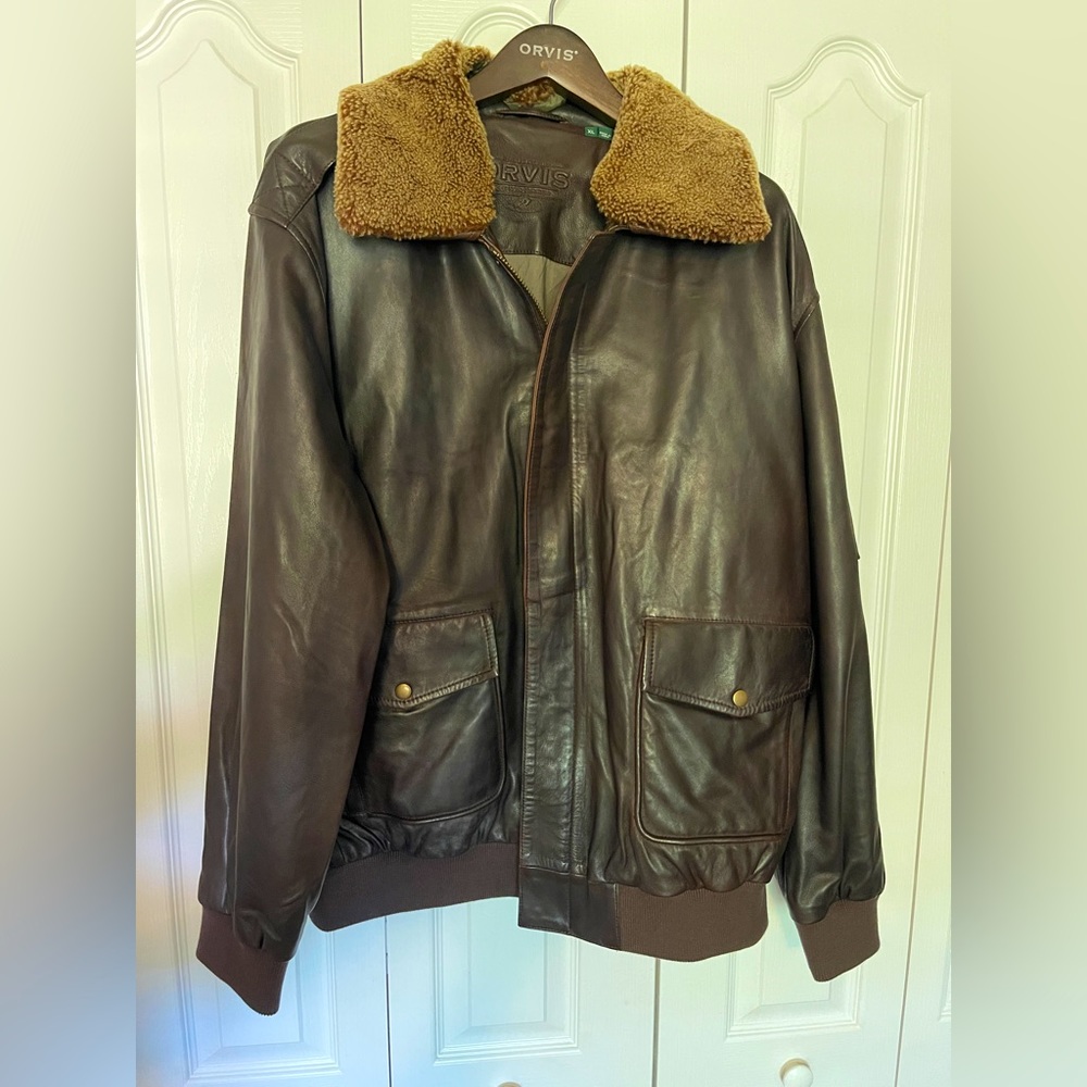 ORVIS 100% Leather Light Bomber Jacket; Lining: 100% Cotton; Size: XL; Dark Tan
